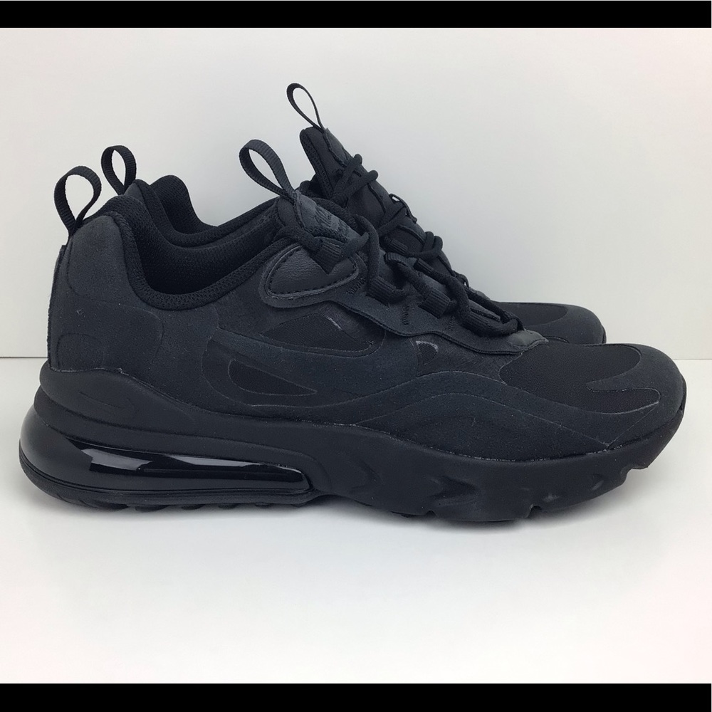 Nike Air Max 270 React GS Size 5.5  NWOT